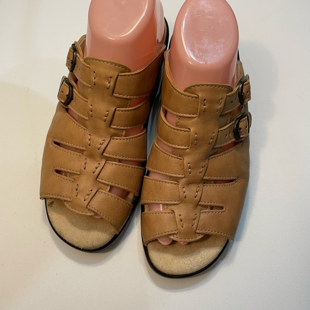 SAS Women's Tan Leather Sandals Size 9 SB-M